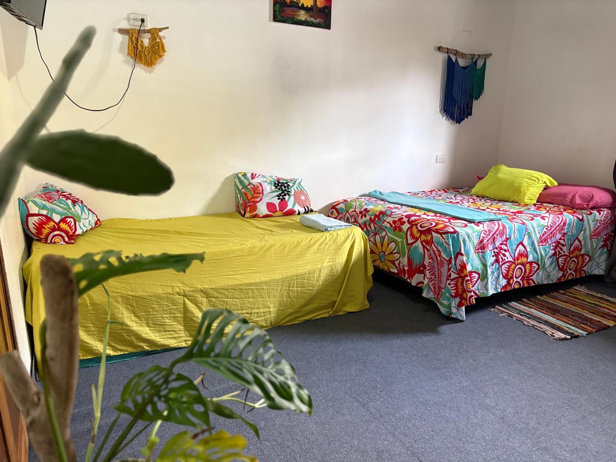 Passifloras Hostel Quepos Exterior photo